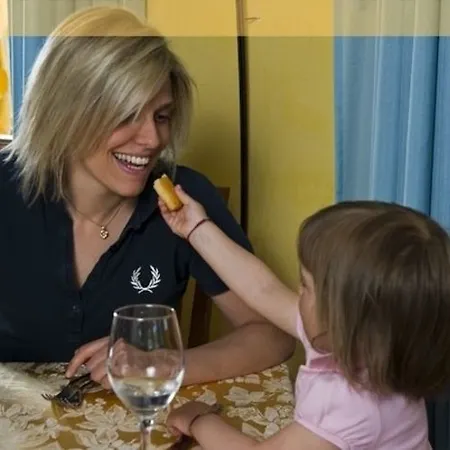 Costabella 3* 산 제노 디 몬타냐