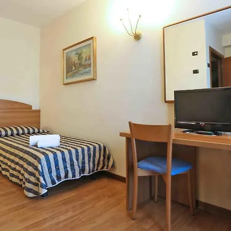 Costabella Hotel 3*