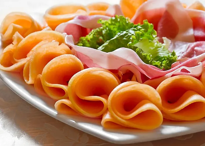 Costabella 3* San Zeno di Montagna