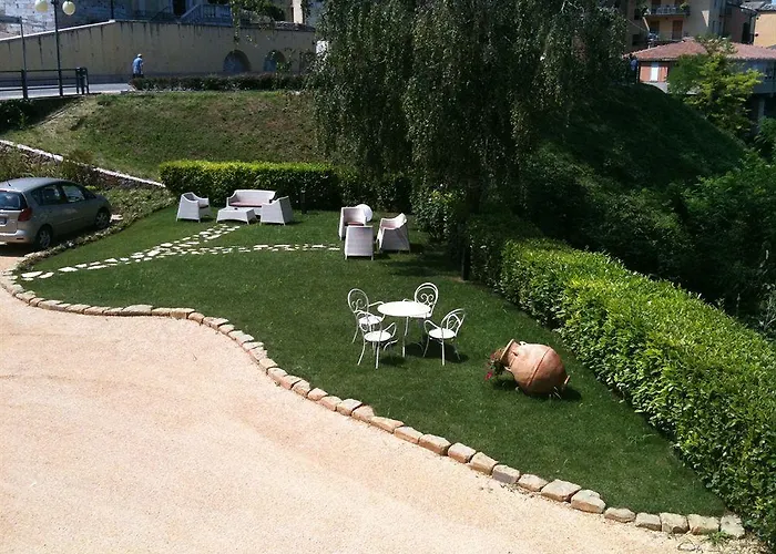 Hotell Costabella San Zeno di Montagna