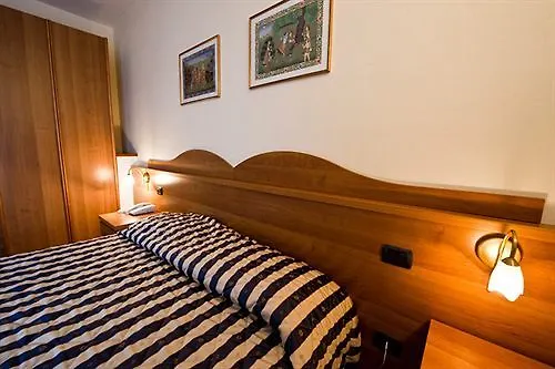 Hotell Costabella 3*
