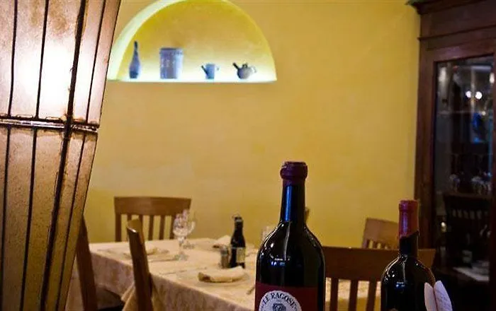 Costabella 3* San Zeno di Montagna