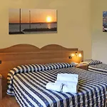 Costabella 3*